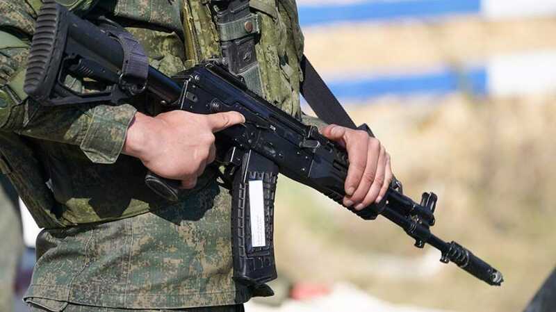 В Крыму военнослужащий выстрелил в гражданского из-за того, что тот снял на видео его пьяного сослуживца