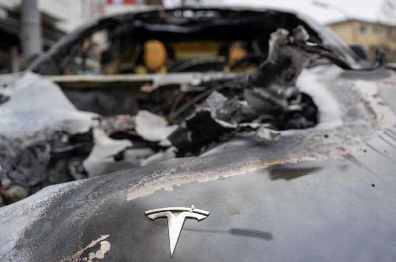 Автомобили Tesla горят в Лас-Вегасе: Илон Маск прокомментировал инциденты