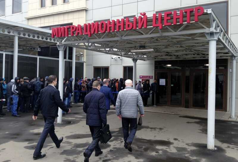 В миграционном центре в Новой Москве умер мигрант из-за проблем с сердцем