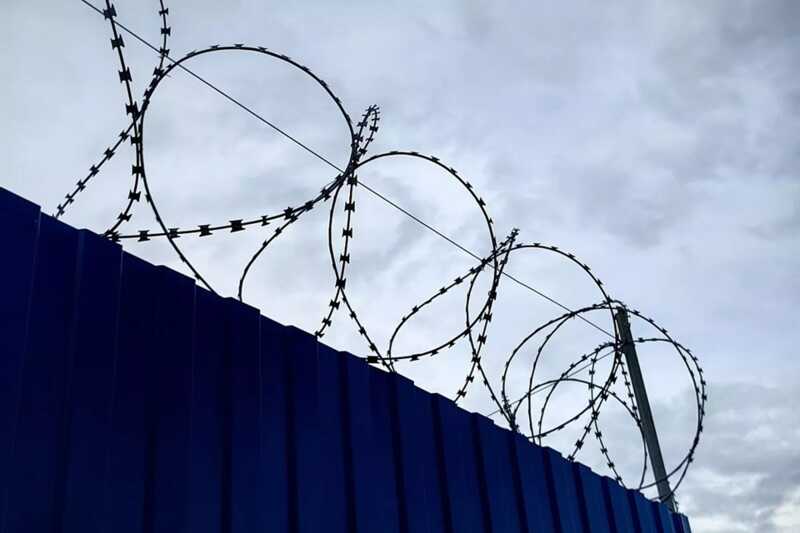 Из тюрьмы, находящейся в западной части Тегерана, совершили побег заключённые